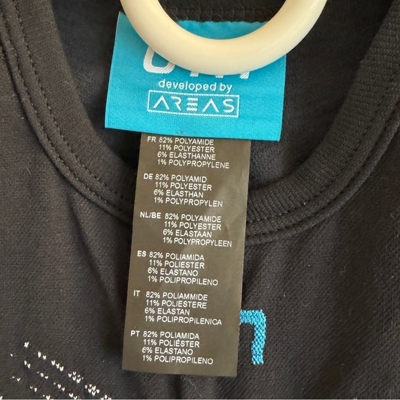 NWT UYN Running PB42 Black Short Sleeve Shirt, Black Beauty/Iron Gate, Size M - Picture 11 of 12